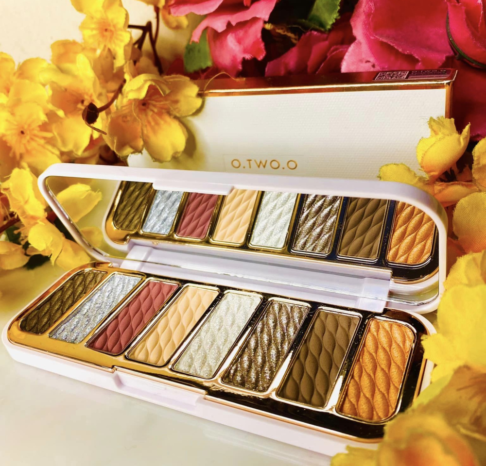 O.TWO.O Luxury Gold Palette 